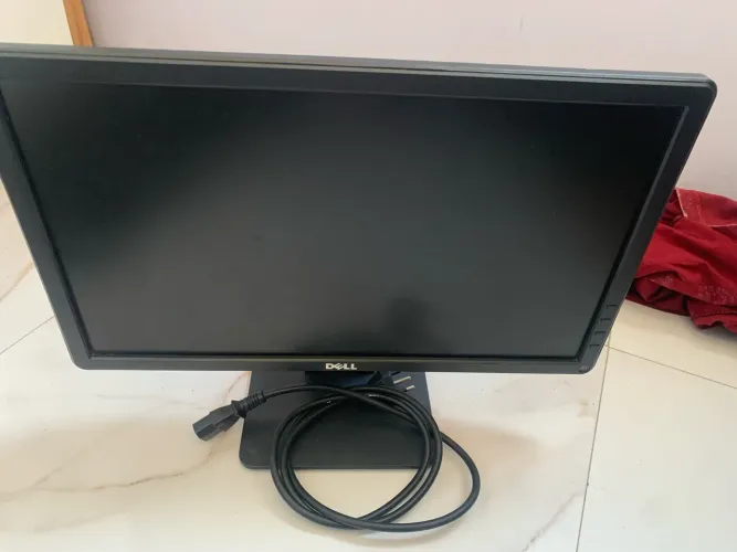 Monitor e mouse ambos em perfeito estado