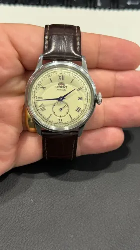 Orient Bambino V2 Small Seconds Automático Champanhe RN-AP0105Y