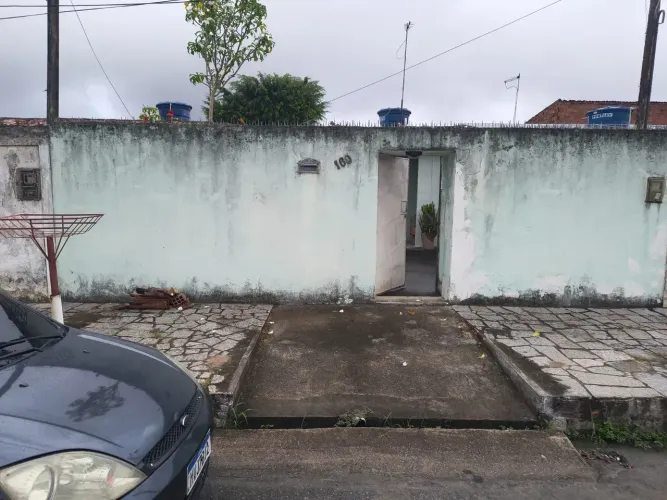 Casa 8x20 no Graciliano Ramos próximo ao Terminal e Shopping Pátio Maceió
