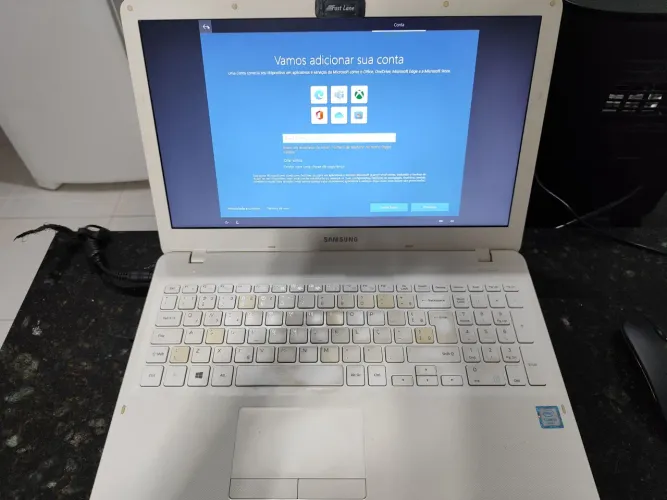 Notebook Samsung i3 12 GB RAM 240 SSD