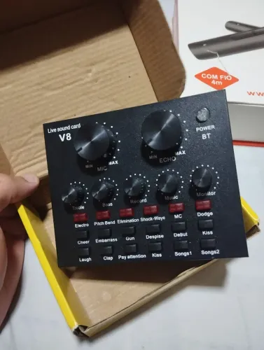 Mesa de som e interface de áudio nova 