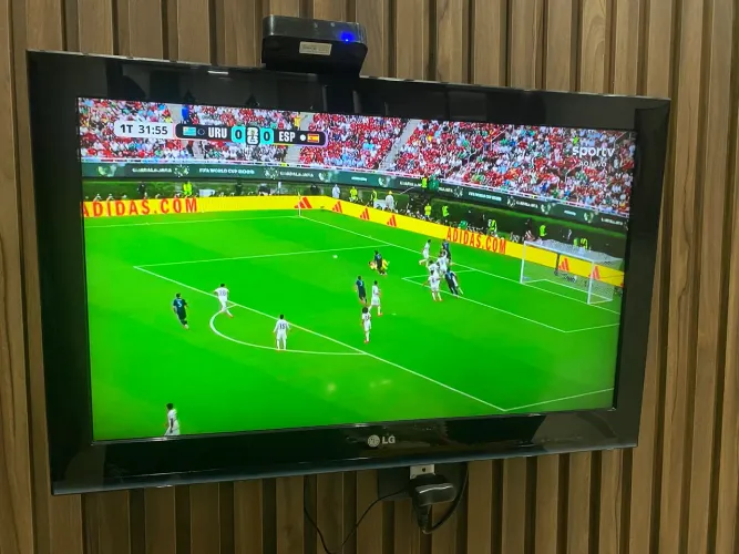 2TVs LG por 500