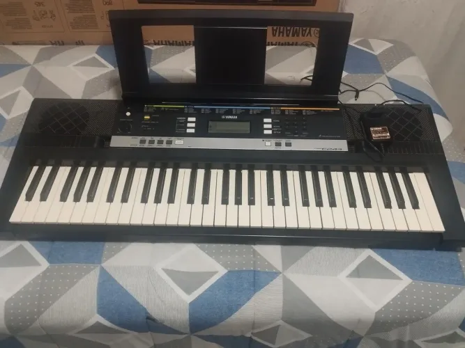 Teclado Yamaha Psr e 245