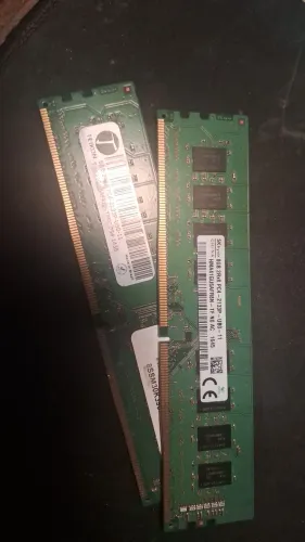 Dois ssd sata m.2 de 256 e dois pentes de memória ram 8GB ddr4 2133