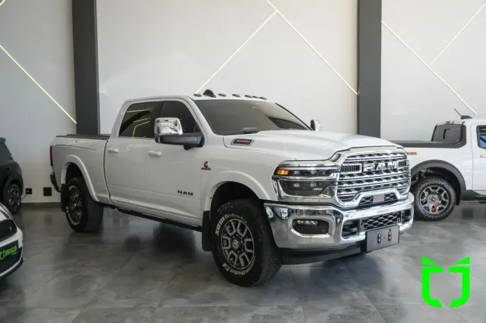 Ram 3500 Limited Longhorn 6.7 TB CD Diesel 2025