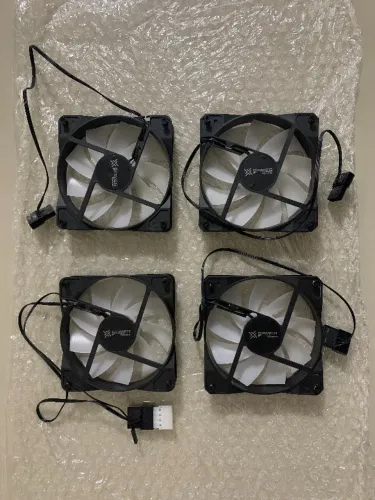 Kit 4 Ventoinhas RGB Gamer Maxxtro Preto - Excelente Estado