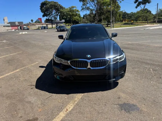 BMW 320I A 2.0 TB M Sport Activeflex 16V 4P 2021