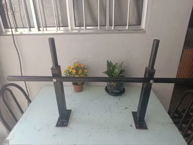 Barra fixa de parede 