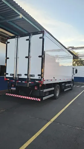 Bau frigorífico prateleira
