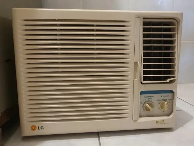 Ar-Condicionado de Janela LG Gold 7.500 BTUs 110V