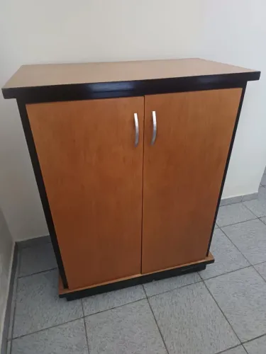 Armário em Mogno