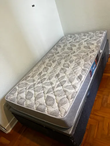 Cama solteiro baú e colchão