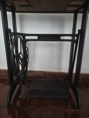 Pé de máquina Singer Original