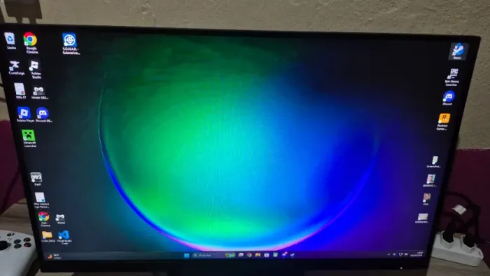Vendo Monitor Gamer AOC 180HZ 27 polegadas, tempo de reposta de 0.5ms