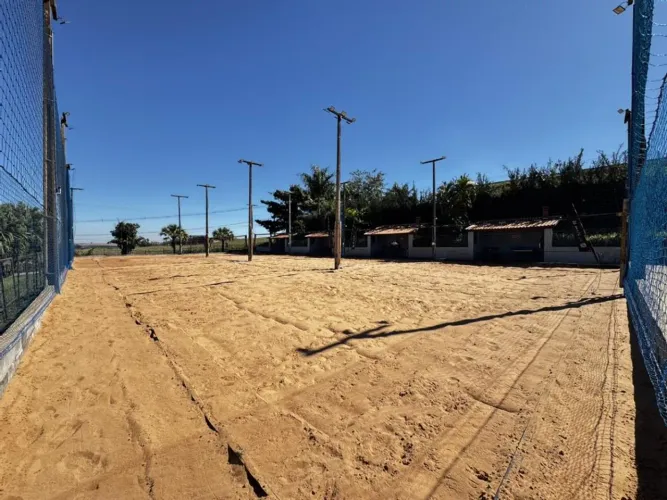 Chácara à venda em Maringá, Alto das Grevíleas, com 3 suítes, com 5830 m²