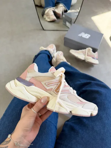 Tênis new balance 9060 - off/rose