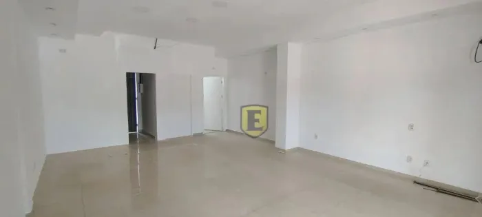 LOCAÇÃO LOJA CENTRO COMERCIAL CALHAU
