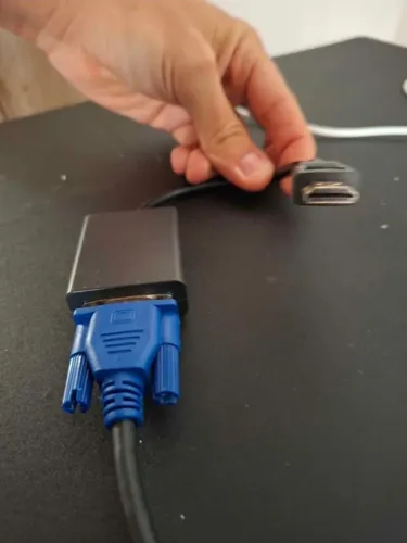 Cabo VGA com adaptador HDMI