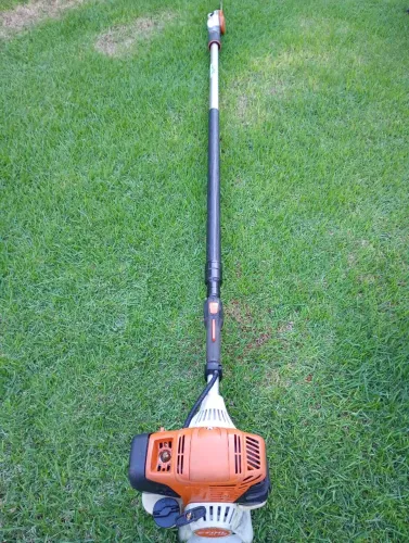 Vendo motopoda ergométrico Stihl HT-135