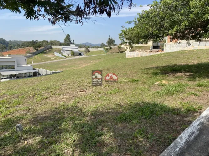 Terreno Padrão em Condomínio em São José dos Campos