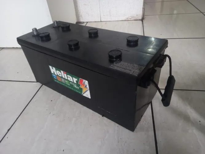 VENDO BATERIA MARCA HELIAR 180 AMPERES 2025