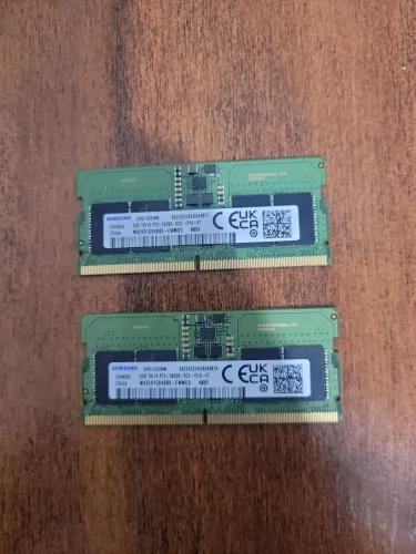 Vendo par de memória RAM notebook 16GB DDR5 8GB cada, funcionando perfeitamente