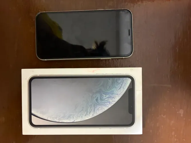 iPhone XR 128 gigas