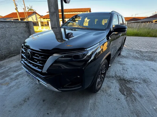 Toyota Hilux SW4 SRX 4X4 2.8 TDI 16V Dies. Aut. 2022