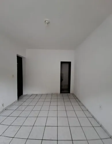 Aluga-se Kitnet no Centro de Vitória - Excelente Localização