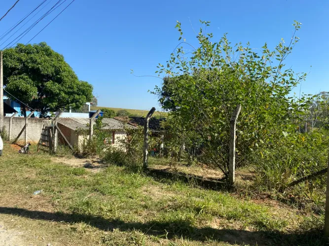 Vendo chácara em aracoiaba 