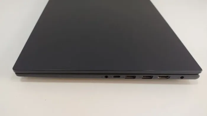 Notebook Asus Vivobook 15 - Em perfeito estado