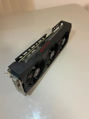 Placa de Video Sapphire RX 5700 8GB - Triple Fan