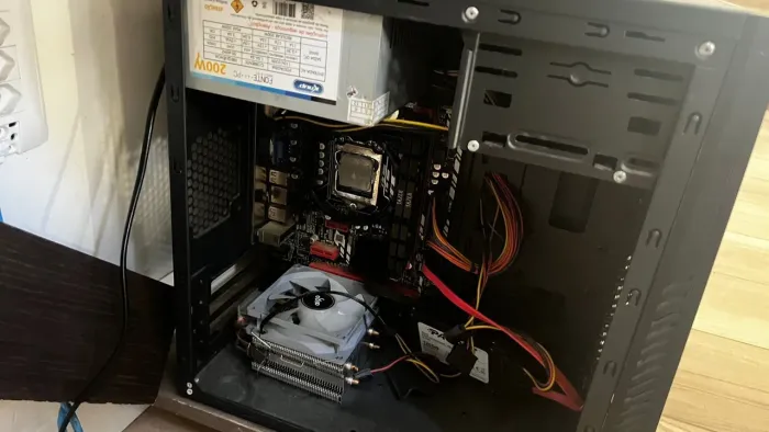 Xeon 1230v2 + 16gb de ram + placa mae