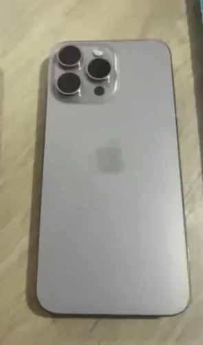 Vendo iPhone 15 pro Max 