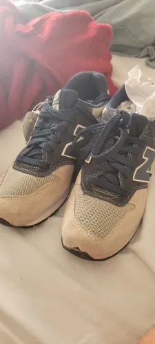 Tenis New Balance - Tamanho 35 - Novo
