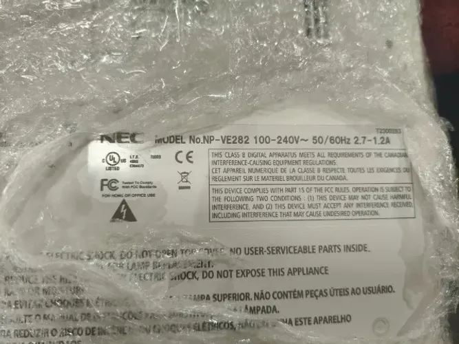 Projetor NEC VE282 HDMI - Praticamente Novo (Apenas 3 meses de uso) na Caixa