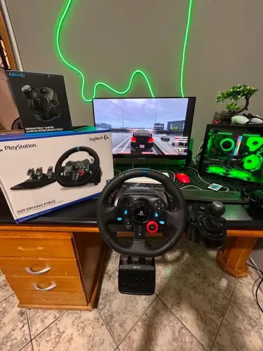 Logitech G29 + Câmbio Logitech + Cockpit Incluso