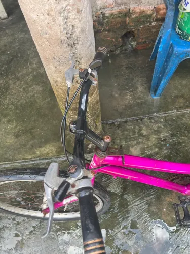 Estou vendendo essa bike pra quem quer arrumar ela