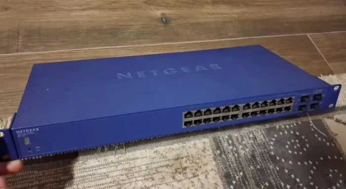 Hub Switch Net Gear 24 portas