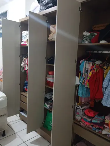 Guarda roupa 6 portas 1 ano nota fiscal