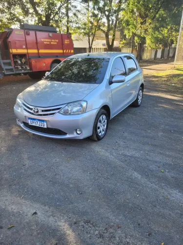 Toyota Etios XS 1.3 Flex 16V 5P Mec. 2013