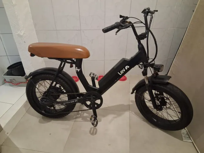 Bike elétrica com duas baterias 