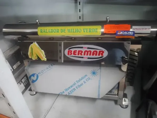 RALADOR DE MILHO VERDE COMERCIAL BM157 NOVO