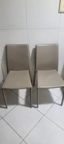 Par de cadeiras para escritório R$350,00 ( não vendo separadamente )