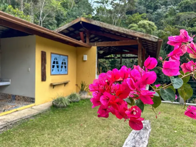 Sítio à venda com cachoeira e 221 mil m² em São Bento de Urânia