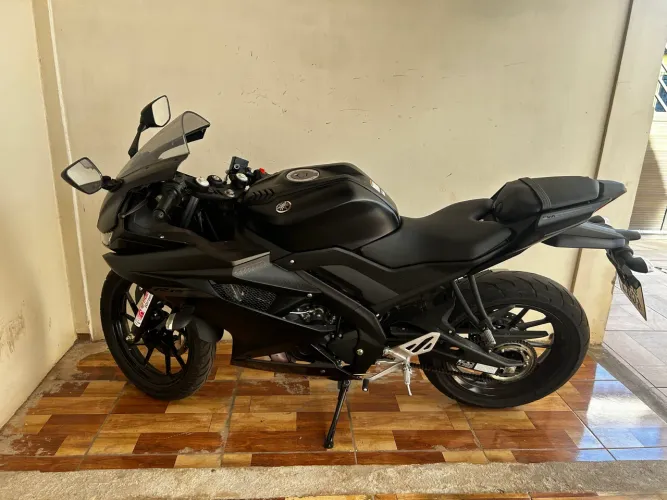 Yamaha R15 Nova