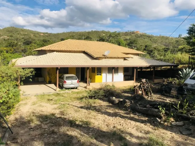 Chacara 1.000m2 em Ravena, com casas, arvores frutiferas