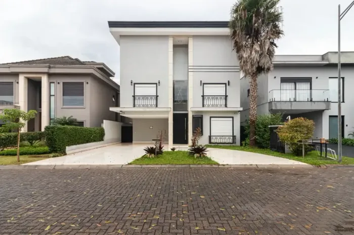 Casa luxuosa com 5 suítes e lazer completo no Tamboré 11, Santana de Parnaíba