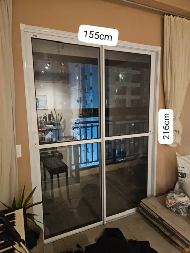 Porta de Correr de Vidro 2 folhas 155x216cm (varanda)