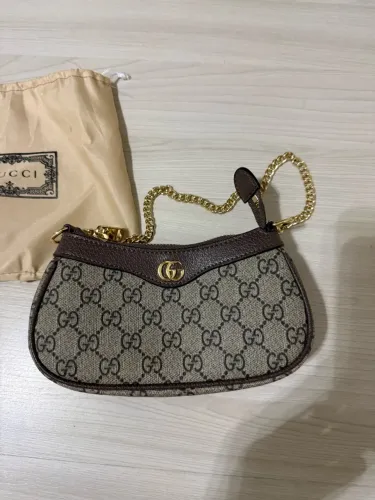 Bolsa Gucci Ophidia Mini em canvas GG
